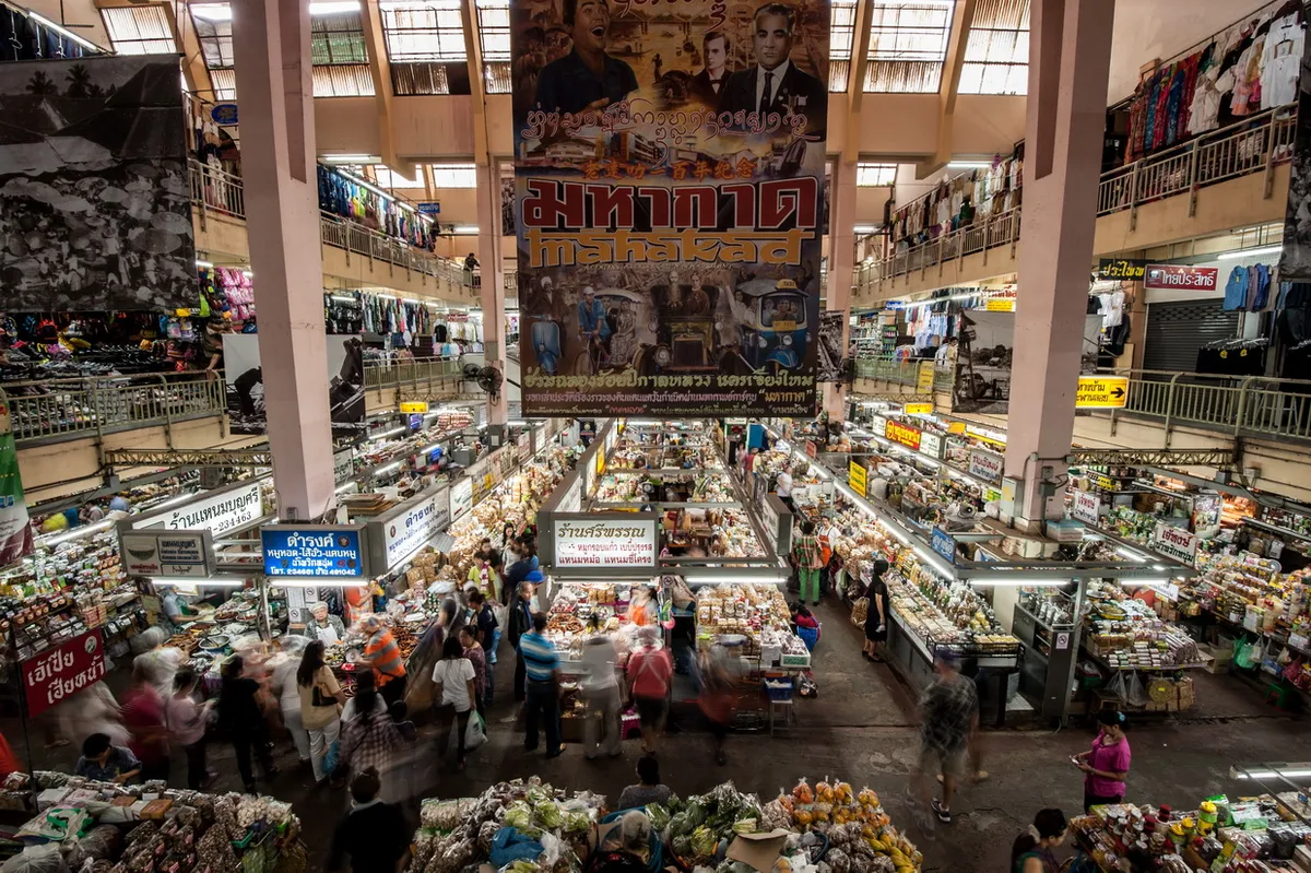 กาดหลวง (ตลาดวโรรส & กาดต้นลำไย ริมแม่น้ำปิง)